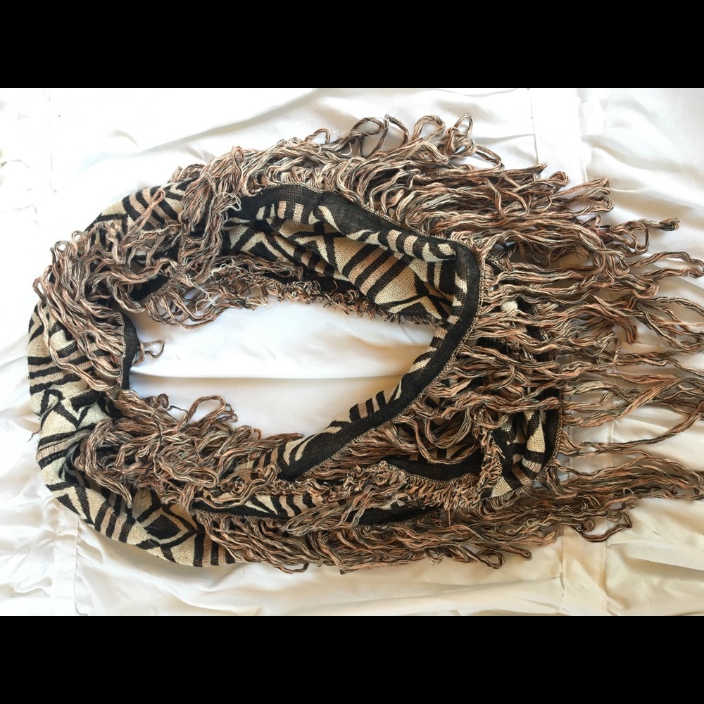 Infinity scarf - Picture 2 of 2